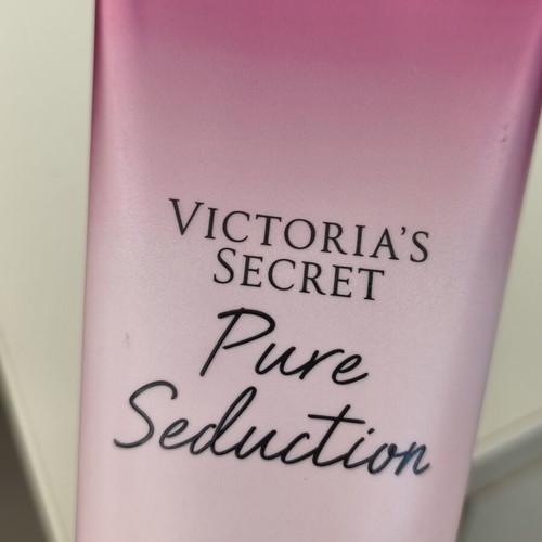 Victoria's Secret Pure Seduction fragrance lotion 236ml like new
