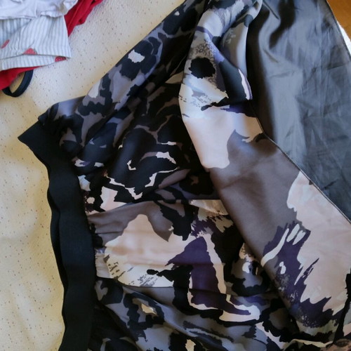 Sisley skirt like new, knee-length, satin fabric