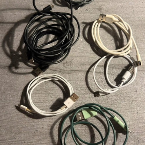 Tech Cable and Accessory Bundle used with Apple adapters and chargers