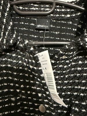 Transitional jacket new with tags, black and white, size S