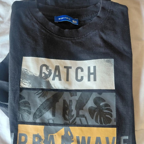 BodyTalk T-shirt for 14-year-old boys like new, black