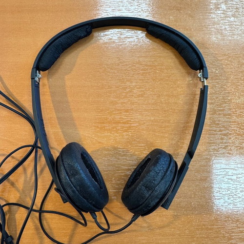 Sennheiser Head Phones Noise Cancelling used wired headphones