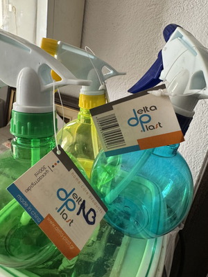 Spray bottles new, set of 3