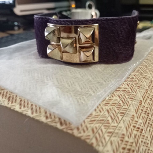 Purple cuff bracelet like new with gold details