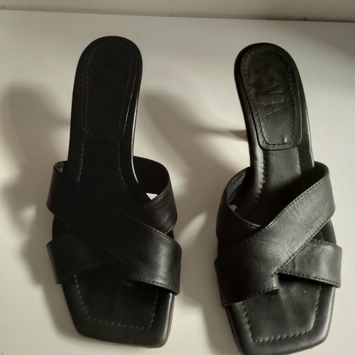 Zara leather mules sandals used, size 37/38, black