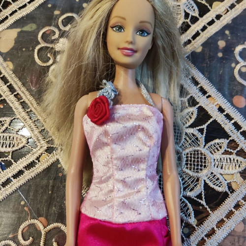 Barbie doll Mattel with impressive evening dress