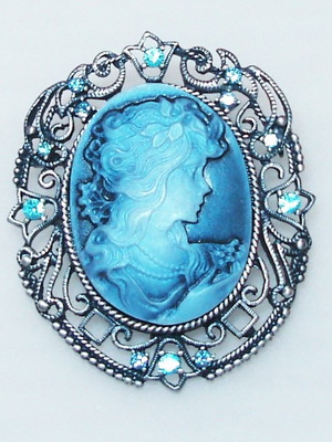 Antique Brooch with Imitation Cameo and Blue Topaz Crystals new