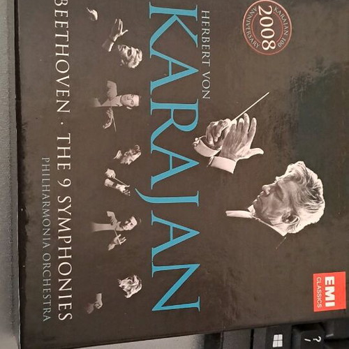 Herbert von Karajan Beethoven set like new, classical music