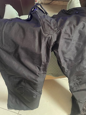 Waterproof pants M new