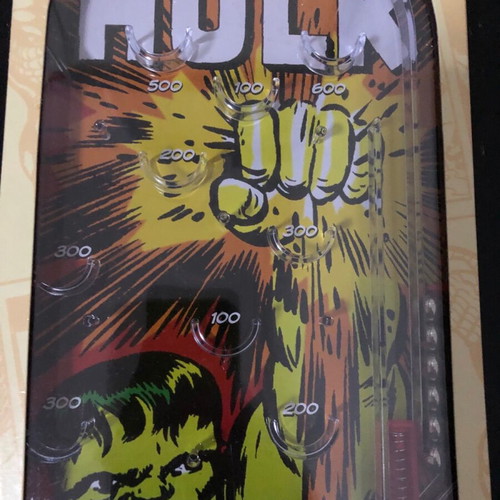 Incredible Hulk Pinball Classic Marvel Super-Hero new 2008