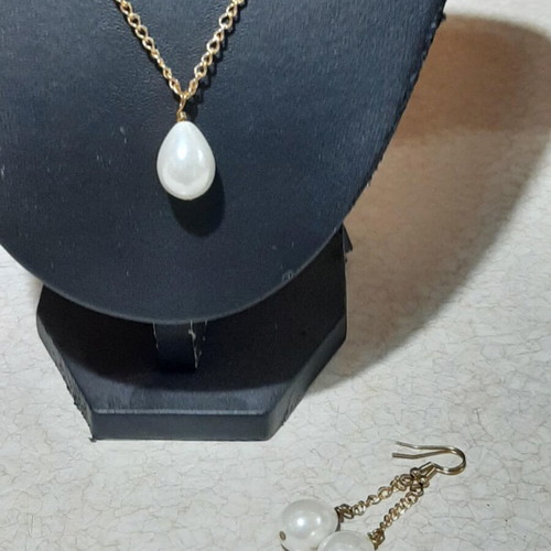 Jewelry set with pearls in steel, necklace length 60 cm, new