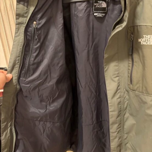 The North Face jacket like new, size large, green without lining