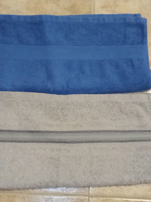 Face Towels like new, set of 2