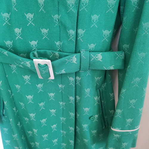 GSUS Sindustries green wool coat like new with viking pattern size M