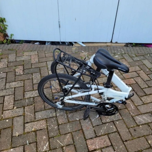 Dahon Vitesse P18 folding bike white like new, 18 speeds