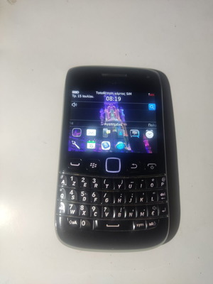 Blackberry 9790 like new with battery and charger