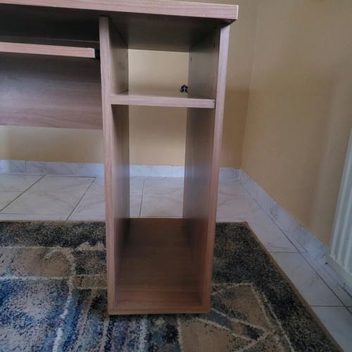 Computer desk used, wood, 140x70x76 cm, drawer and shelves