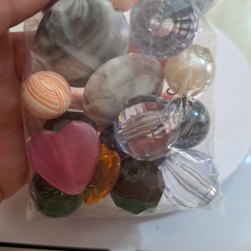 Large beads 77g like new