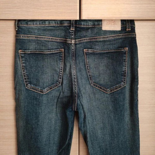 Zara slim-fit jeans with ripped details, size M 38 10, new