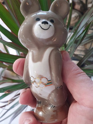 Misha Olympic figurine Moscow 1980 like new, ceramic collectible
