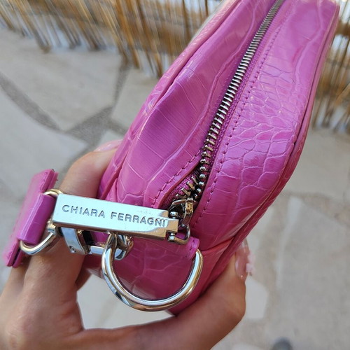 Τσάντα Chiara Ferragni χιαστί ροζ σαν καινούργιο