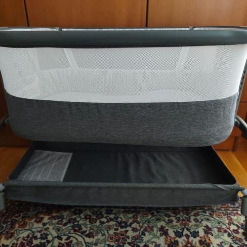Go Sleeper Giordani co-sleeper baby cot like new