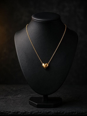Exis Jewellery gold necklace with heart pendant