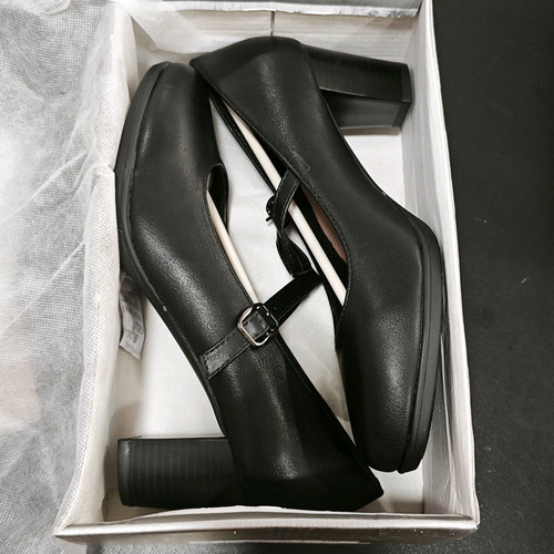 Ustyle traditional dance shoes black new, 6cm heel size 39
