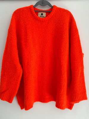 Karavan sweater