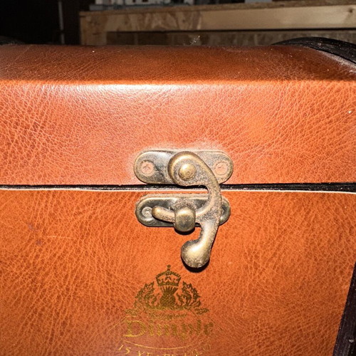 Whiskey Dimple Premium Chest like new, wood and faux leather