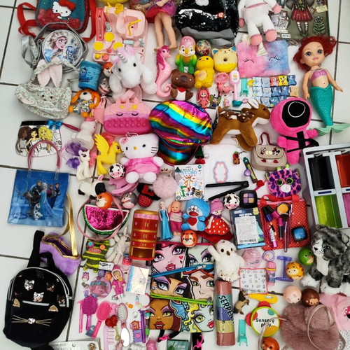 Girls' toys used, plush bags, dolls, parts and accessories set