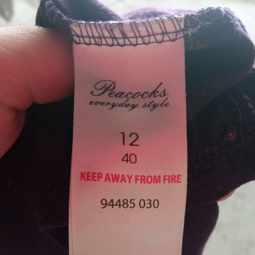 Peacocks purple short-sleeve shirt with fox design like new, size 40/L
