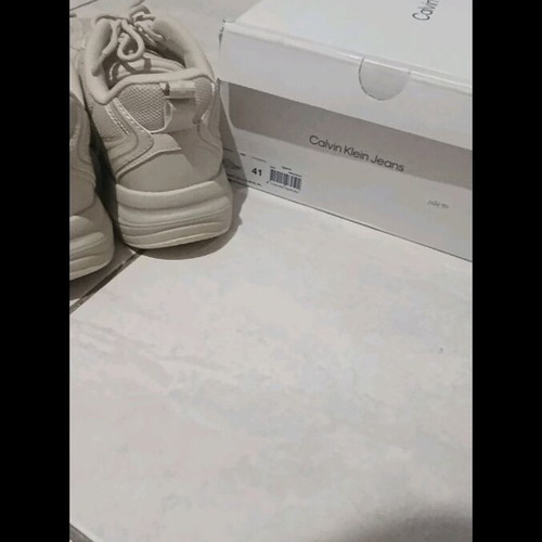 Calvin Klein women's sneakers size 41 new, beige