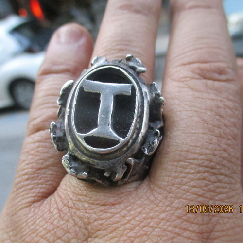 Silver men's rock ring like new, size 67, 33 grams