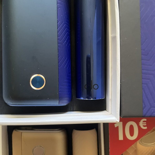Glo devices like new, pack of 2 with boxes without charger