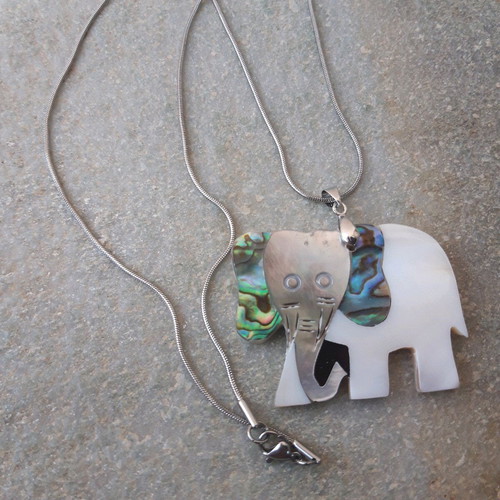 Necklace with stainless steel chain and elephant pendant with mother of pearl and abalone, new