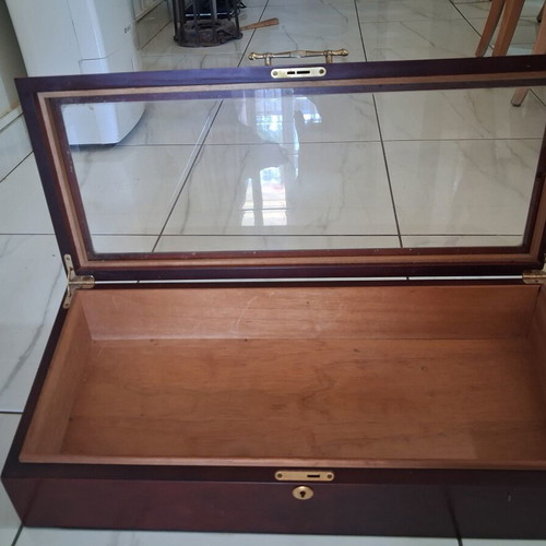 Wooden box like new, ideal for cigars