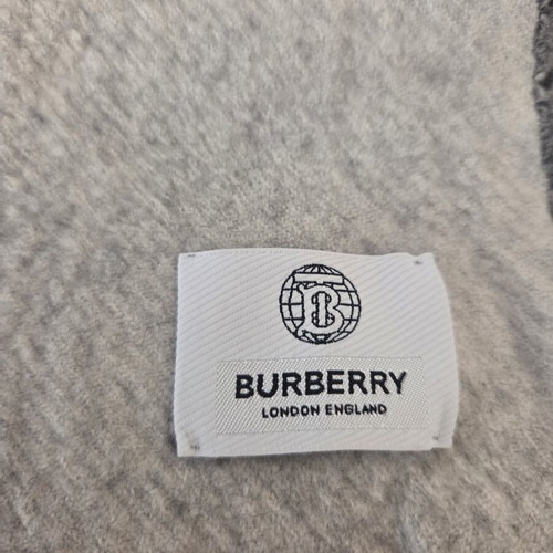 Burberry Reversible Logo Wool Jacquard Scarf like new, black and grey