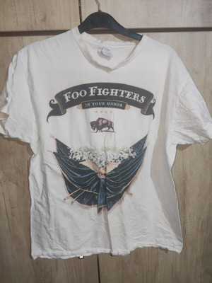 Foo Fighters t-shirt, medium, white