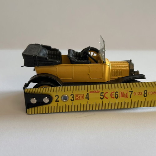 Corgi Classics 1964 No 9012 Ford Model T 1915 used in excellent condition