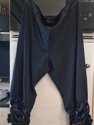 Women's 3/4 Pants plus size with satin, like new, black, Mat Fashion