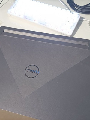 Dell G15 5510 Gaming Laptop like new, i5-10500, 16GB RAM, RTX 3050, 2TB SSD