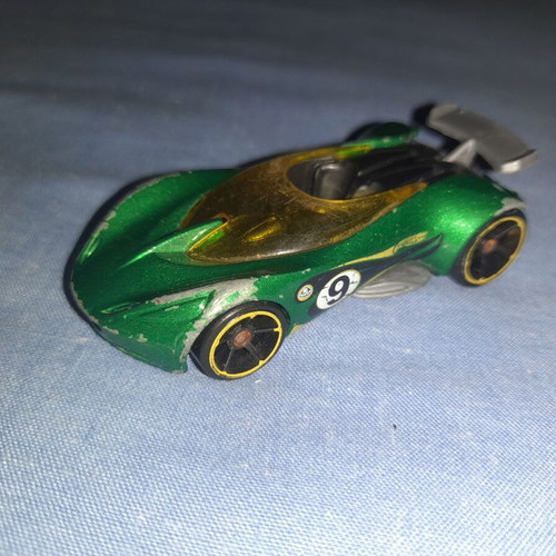 Hot Wheels Lotus Concept diecast αυτοκίνητο μεταχειρισμένο με φθορές στο χρώμα