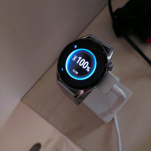 Huawei Watch GT 3 like new with bracelet, stand, charger, and box