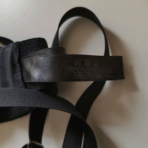 Primark 80D black bra like new without padding with underwire