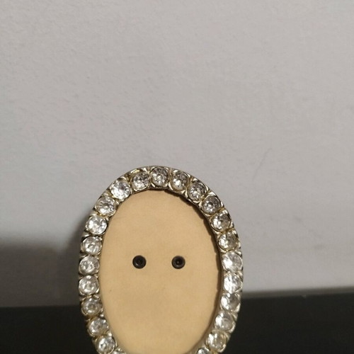 Oval metal photo frame like new 12x8 cm with carved flowers