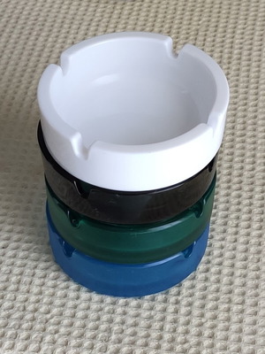 Ashtrays like new, pack all together