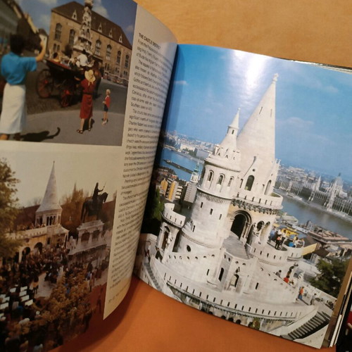 Budapest hardcover album like new, dedicated to Budapest