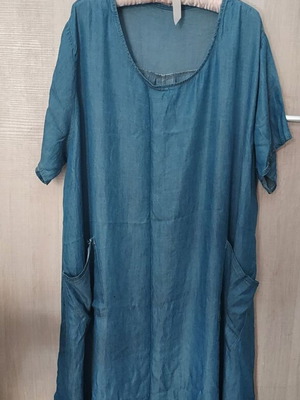 Italian plus size dress made of Tencel fabric like new