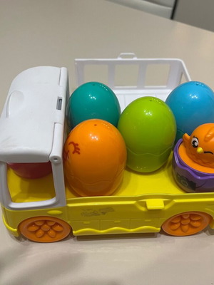 Tomy Tommie Eggs like new